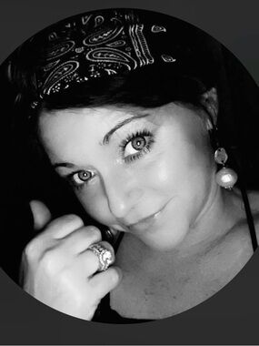 Meet your Posher, Crista